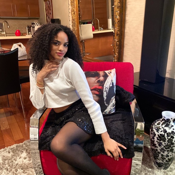 Meet your Posher, Candy - Picture 1 of 1